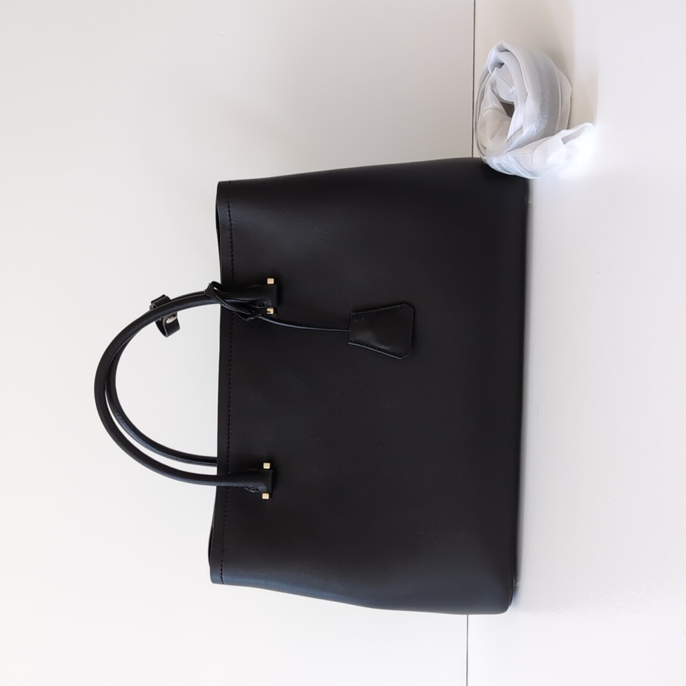 Mint Italic Clarice Calf Skin Black Leather Tote Bag